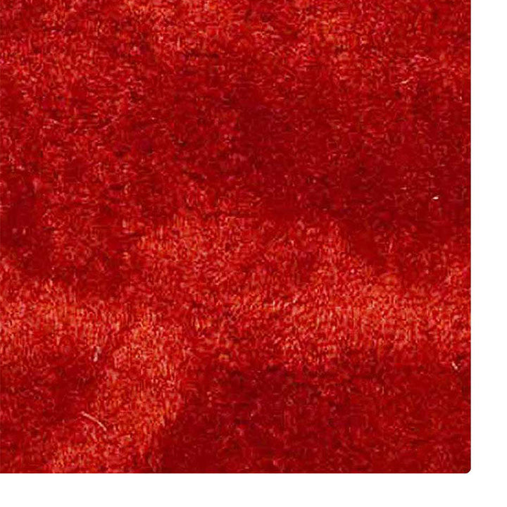 Plush Hand Tufted Shag Rug in Polyester – Solid Design