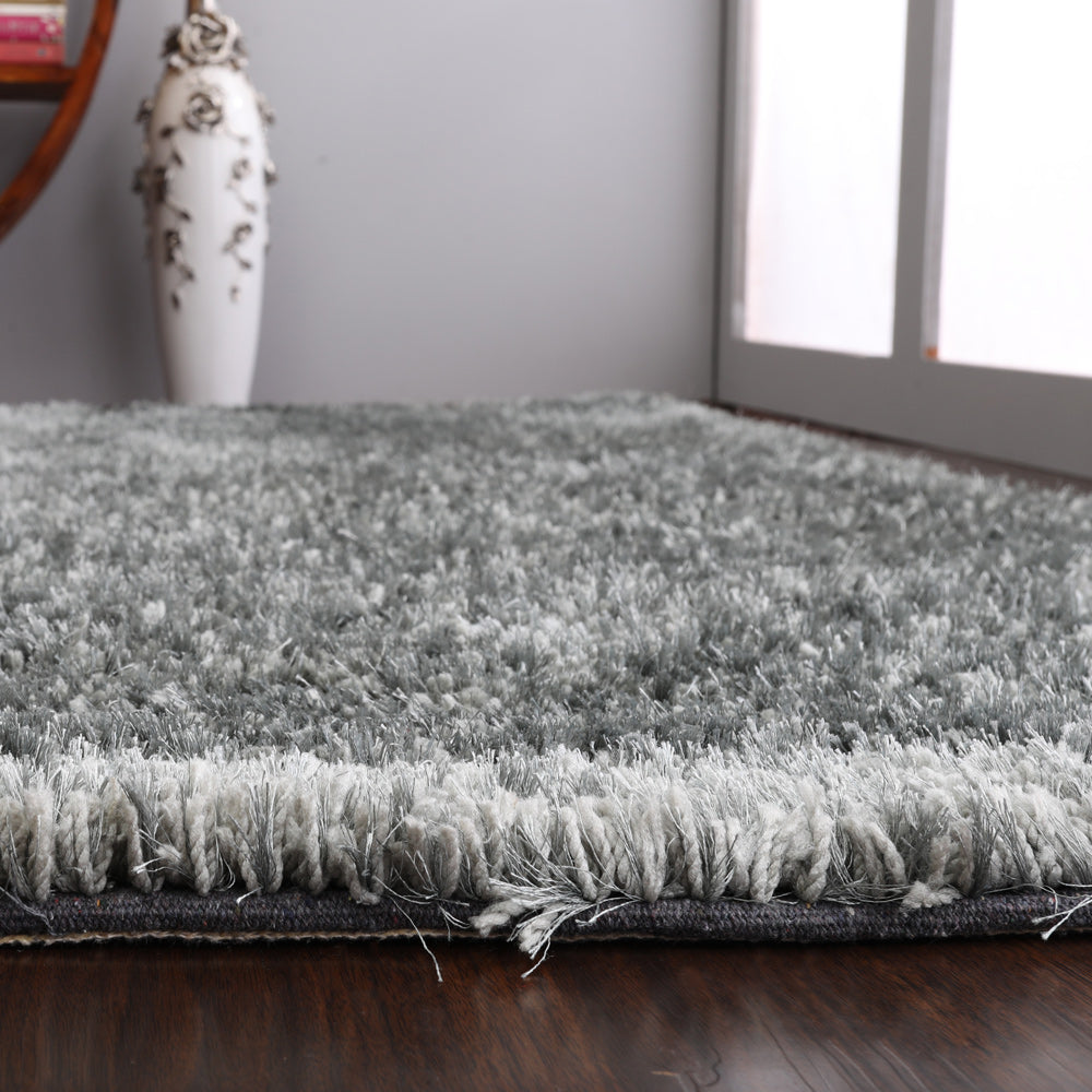 Plush Hand Tufted Shag Rug in Polyester – Solid Design