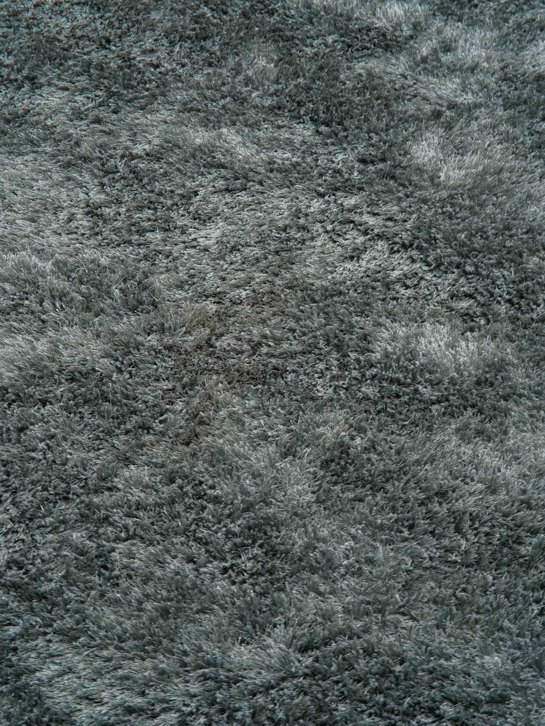 Plush Hand Tufted Shag Rug in Polyester – Solid Design