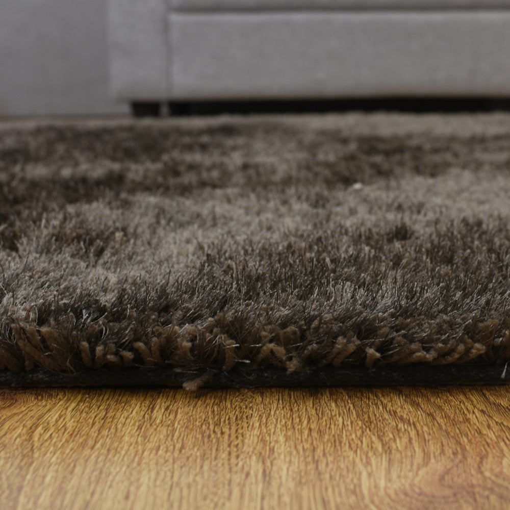 Hand Tufted Polyester Shag Rug – Solid Pattern