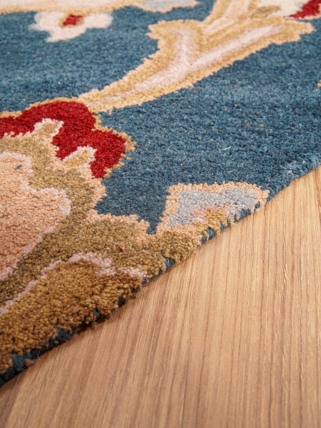 Hand Tufted Wool Floral Rug