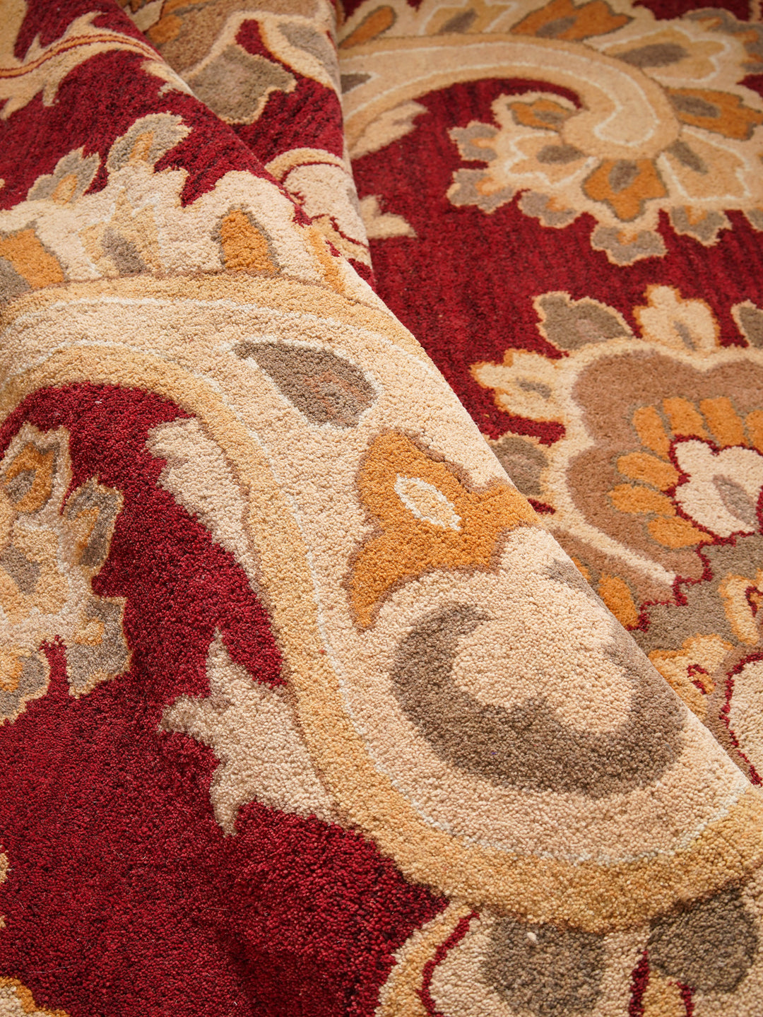 Hand Tufted Wool Floral Rug