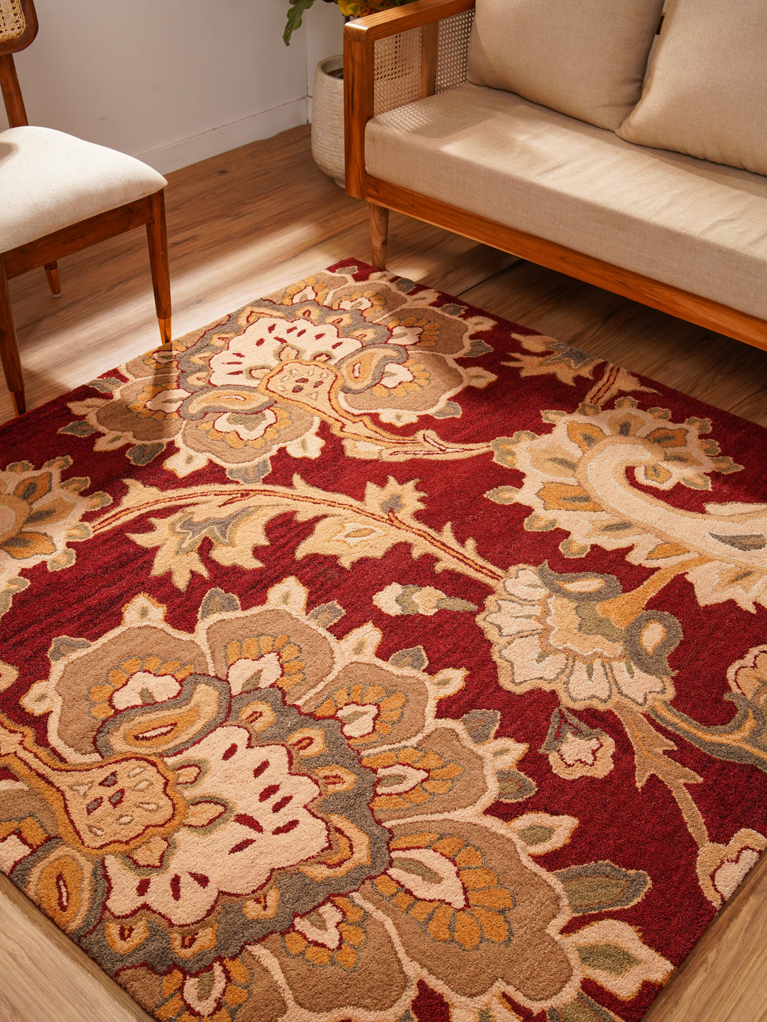 Hand Tufted Wool Floral Rug