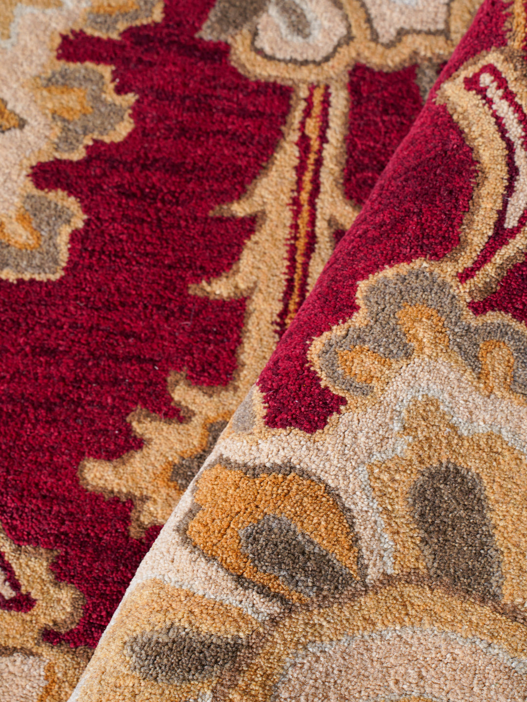 Hand Tufted Wool Floral Rug