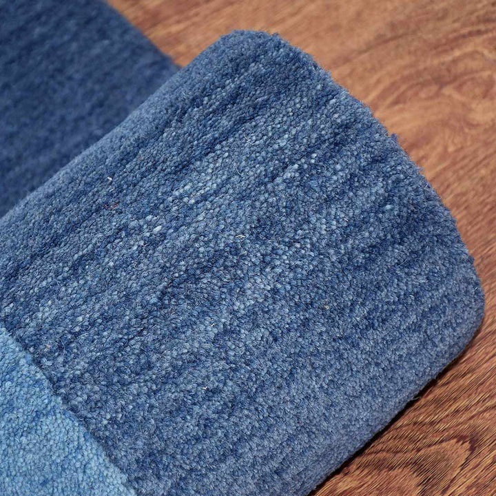 Hand Tufted Wool Area Rug Contemporary Blue K00201