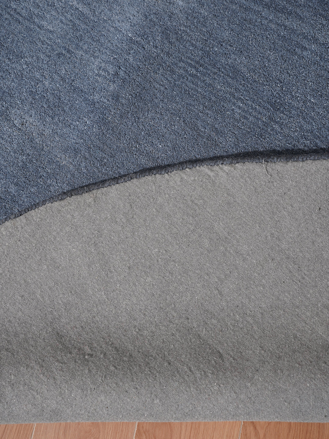 Hand Tufted Wool Area Rug Contemporary Blue K00201