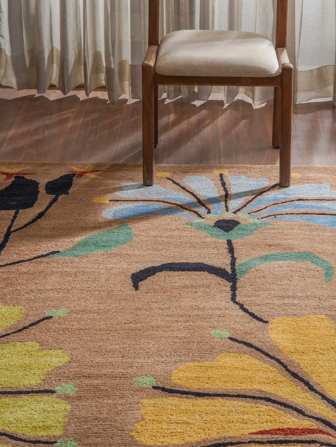 Hand Tufted Camel Wool Floral Rug