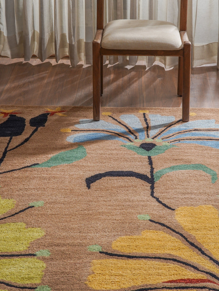 Hand Tufted Camel Wool Floral Rug