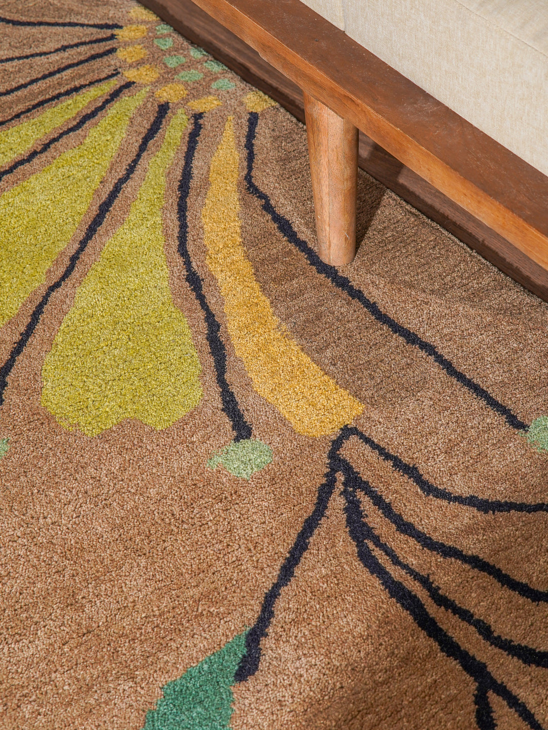 Hand Tufted Camel Wool Floral Rug