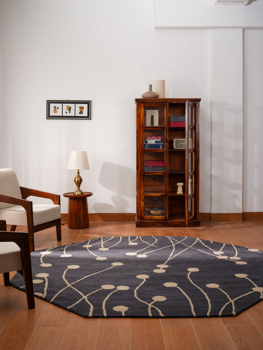 Hand Tufted Gray White Wool Floral Rug