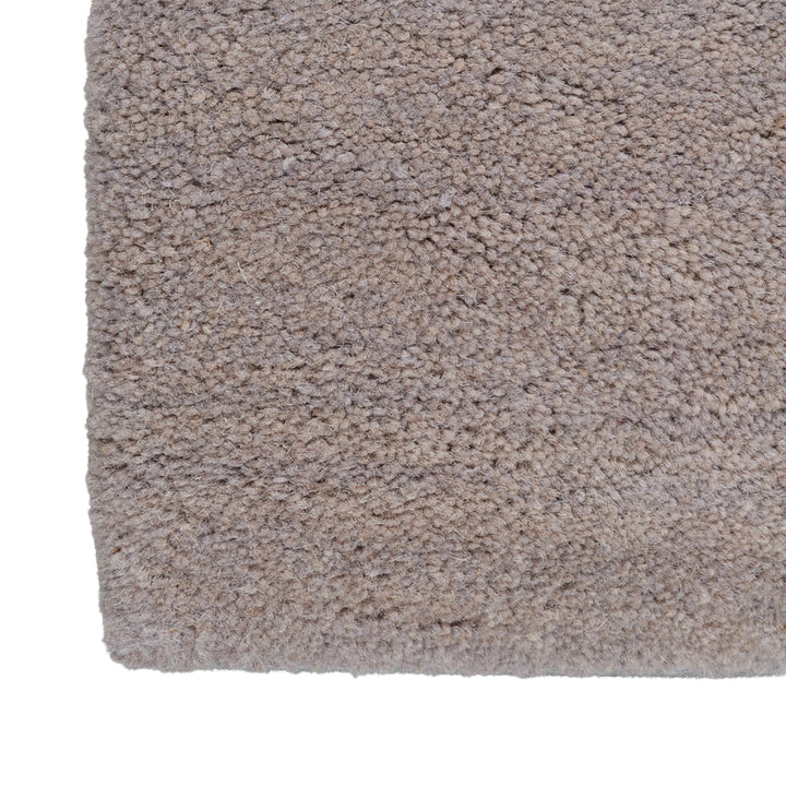 Hand Tufted Wool Area Rug Floral Beige White K00513
