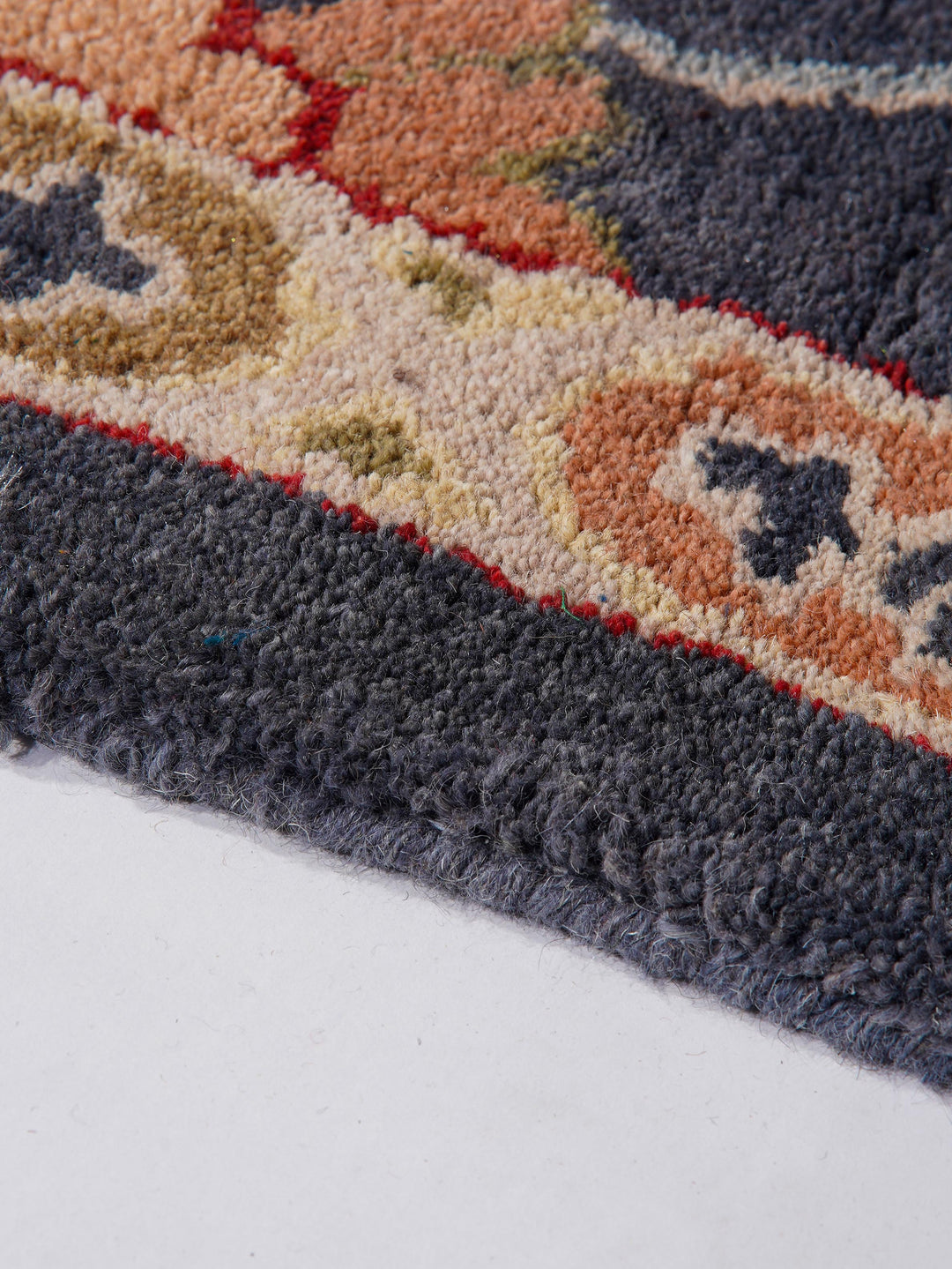Hand Tufted Wool Oriental Rug