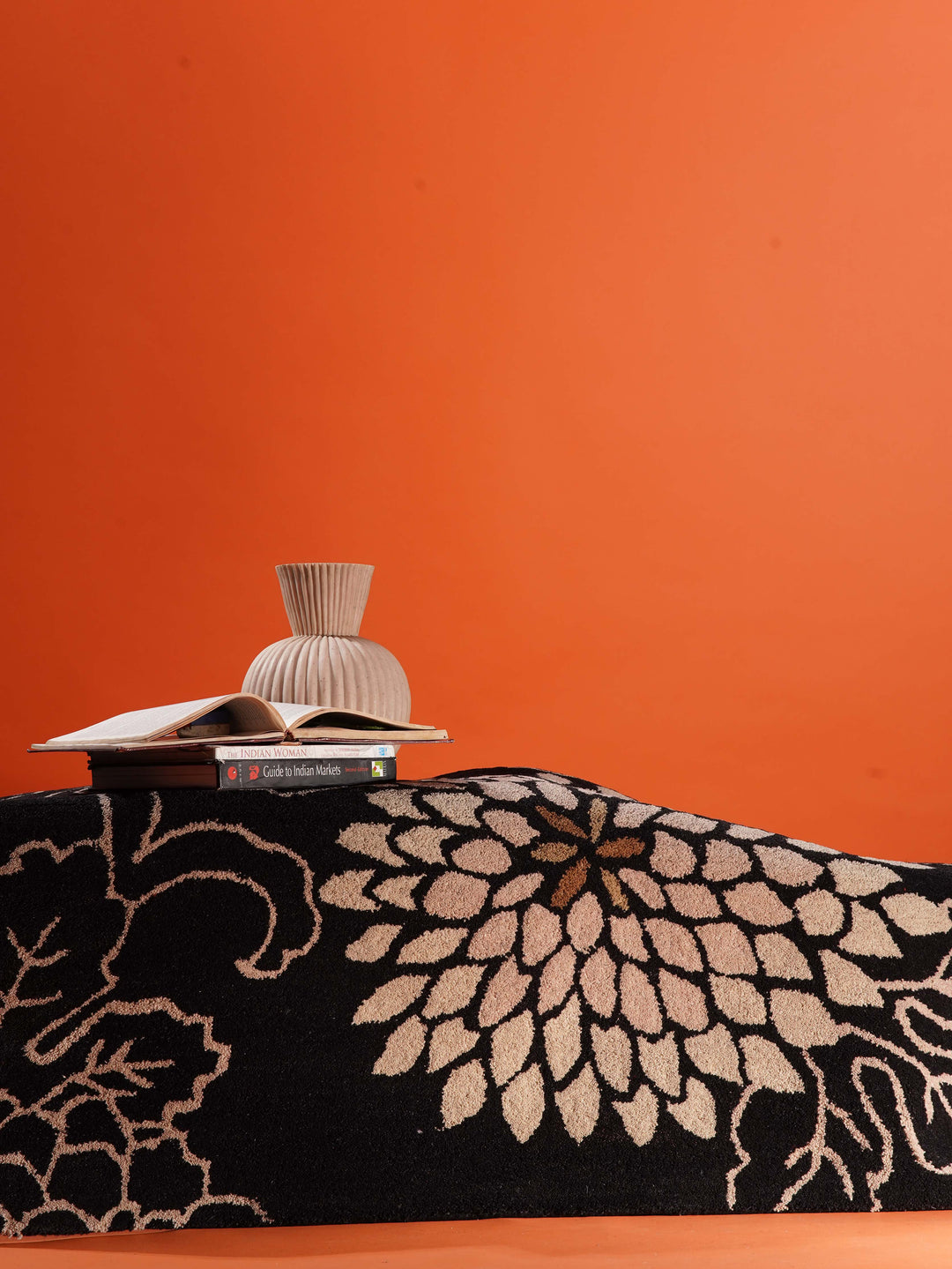 Hand Tufted Black Wool Floral Rug