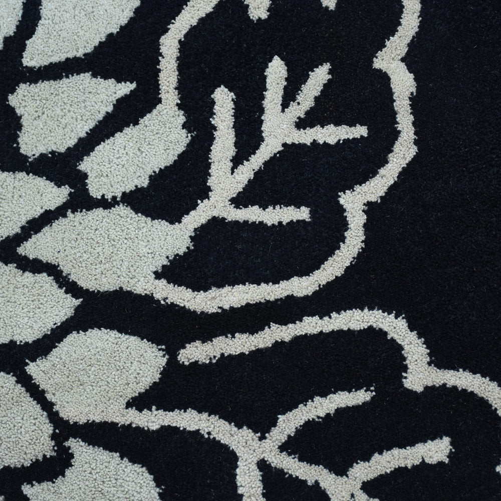 Hand Tufted Black Wool Floral Rug