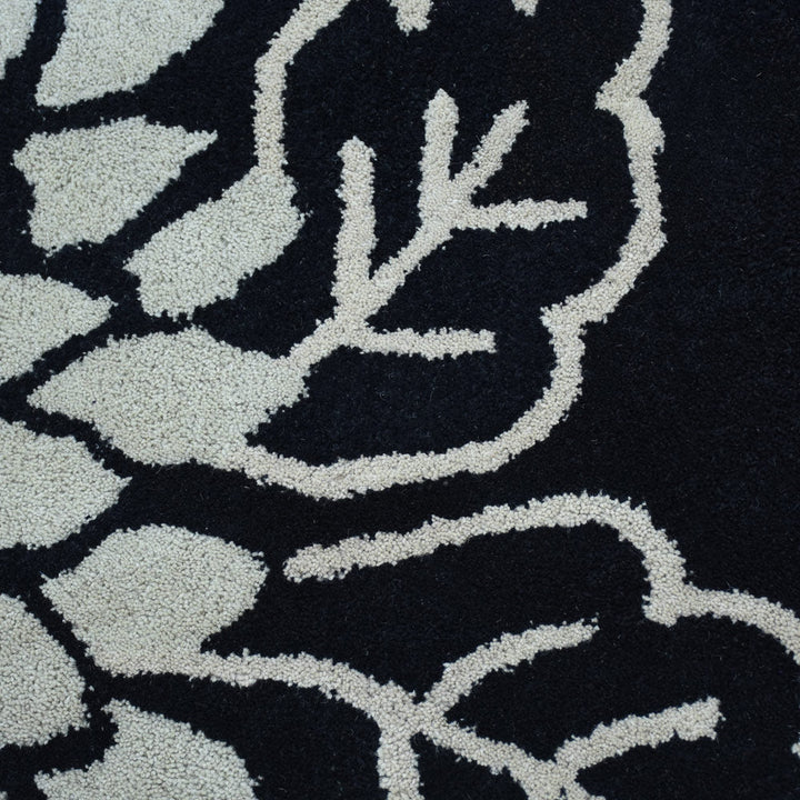 Hand Tufted Black Wool Floral Rug