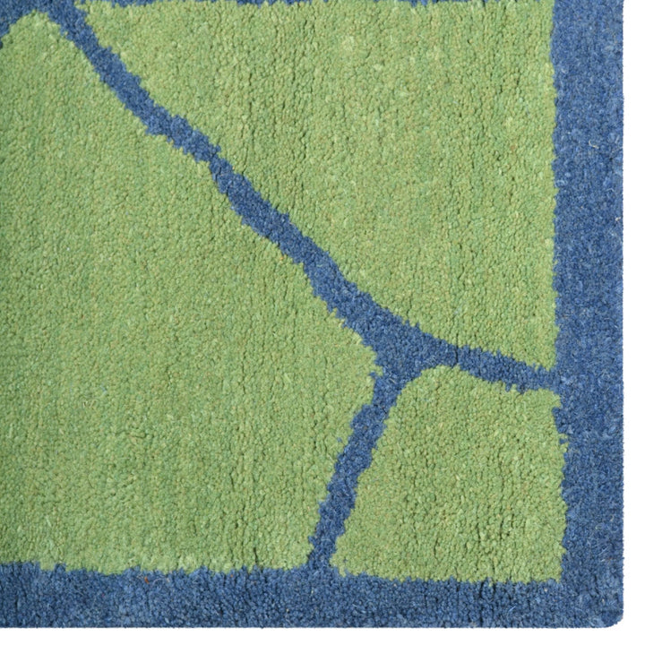 Hand Tufted Wool Area Rug Contemporary Green K00692