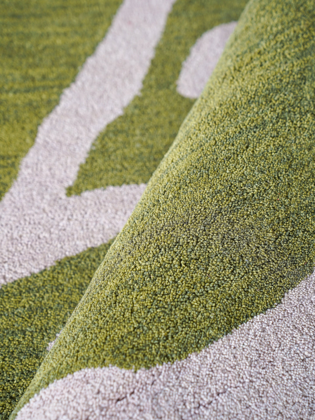 Hand Tufted Beige Green Wool Floral Rug