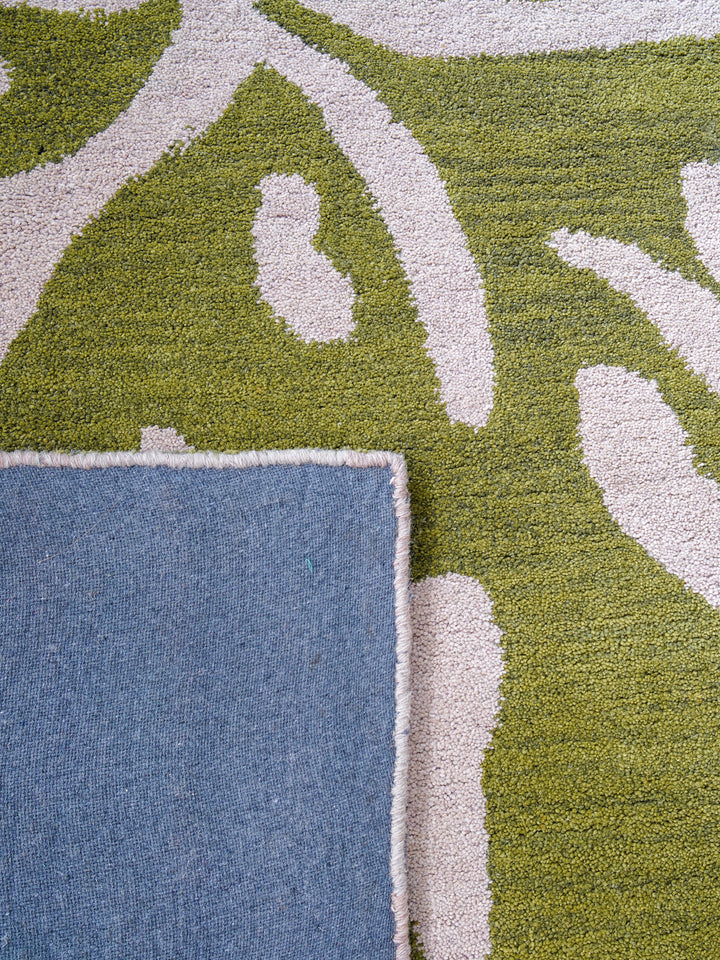 Hand Tufted Beige Green Wool Floral Rug