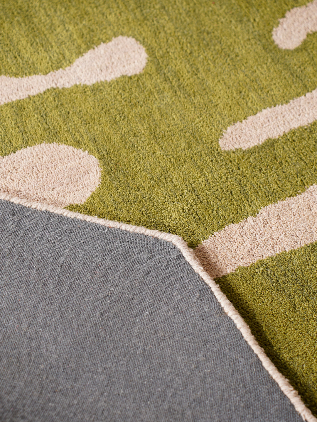 Hand Tufted Beige Green Wool Floral Rug