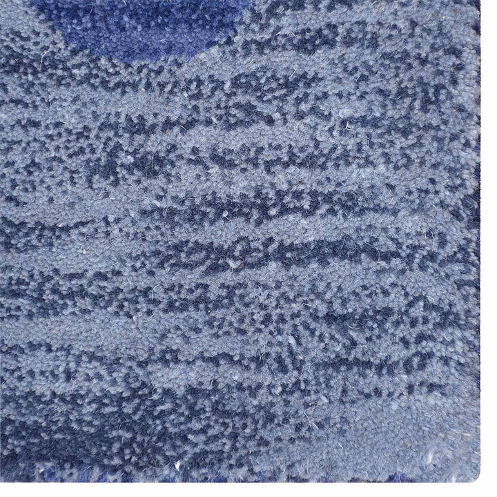 Hand Tufted Wool Area Rug Contemporary Blue K00917