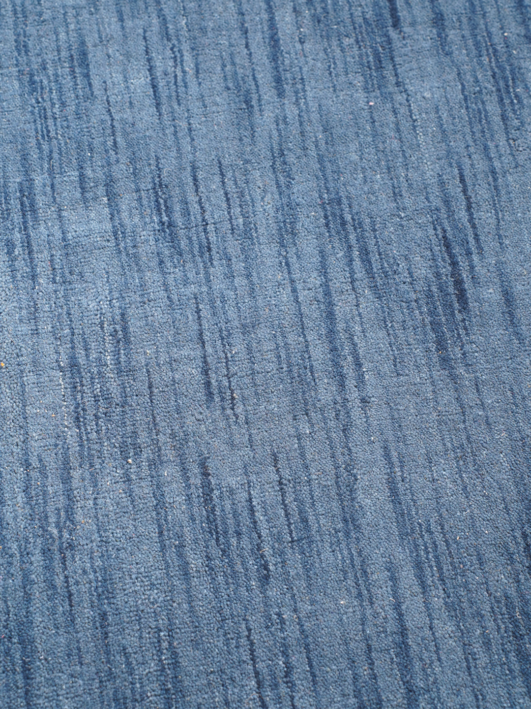 Premium Hand-Knotted Wool Area Rug – Solid Texture