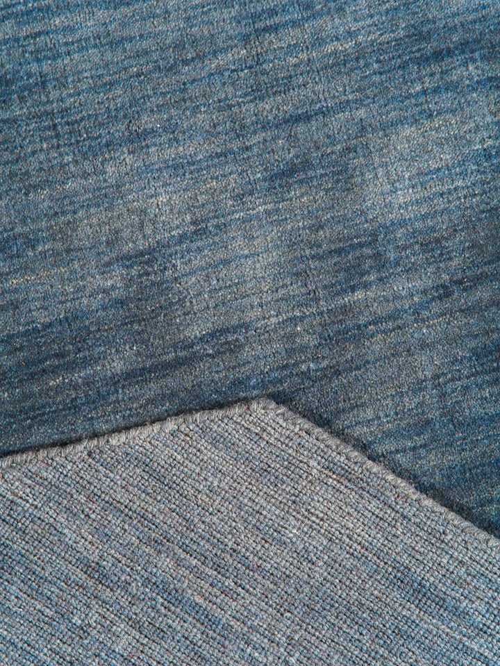 Premium Hand-Knotted Wool Area Rug – Solid Texture