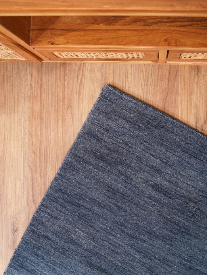 Premium Hand-Knotted Wool Area Rug – Solid Texture