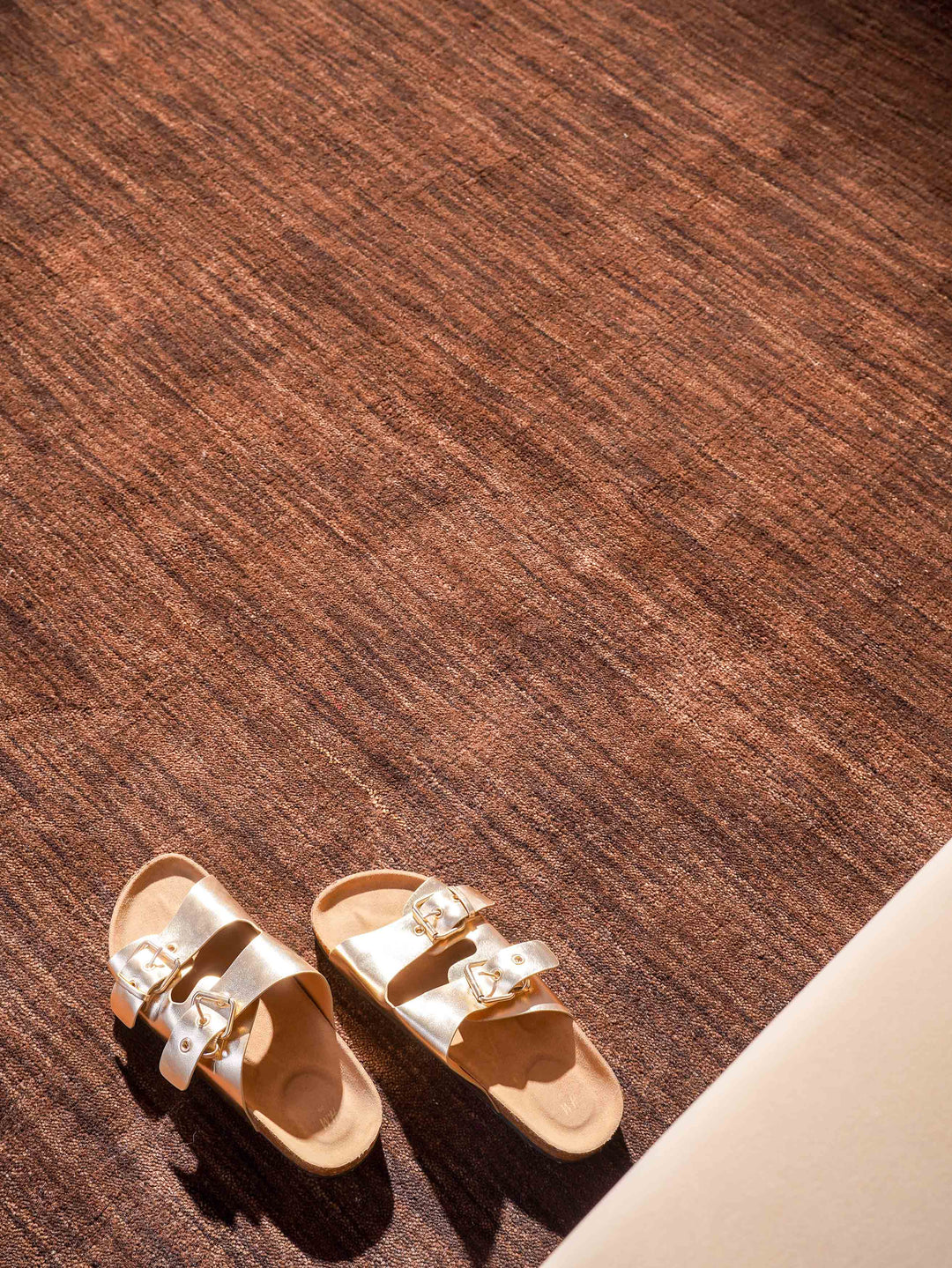 Premium Hand-Knotted Wool Area Rug – Solid Texture