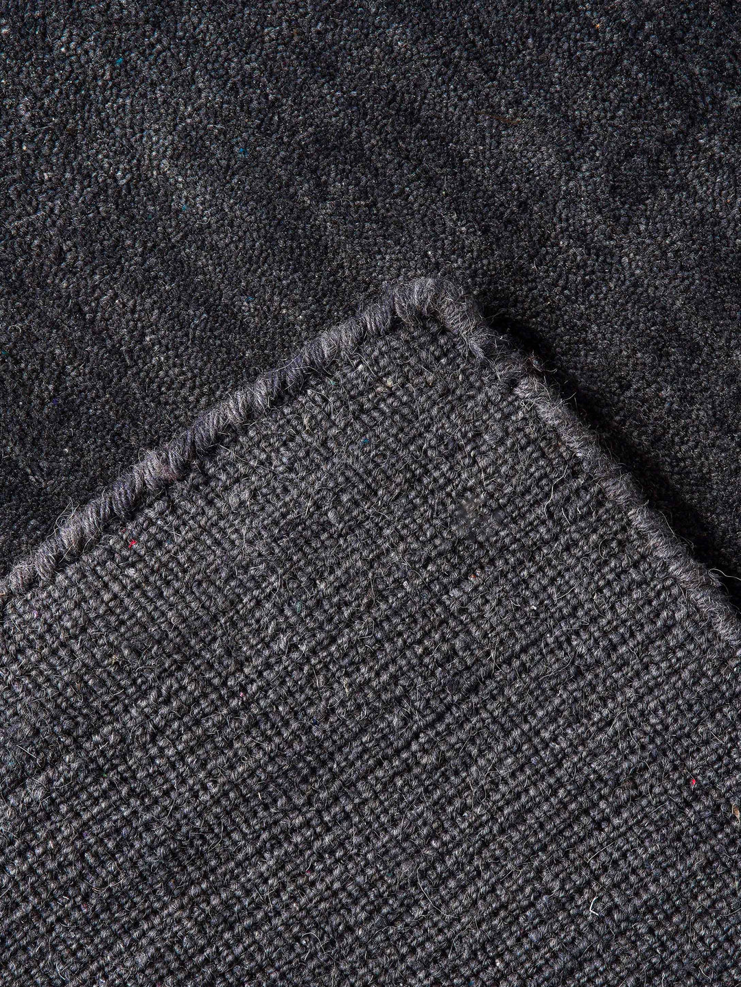 Modern Hand-Knotted Wool Rug – Solid Design