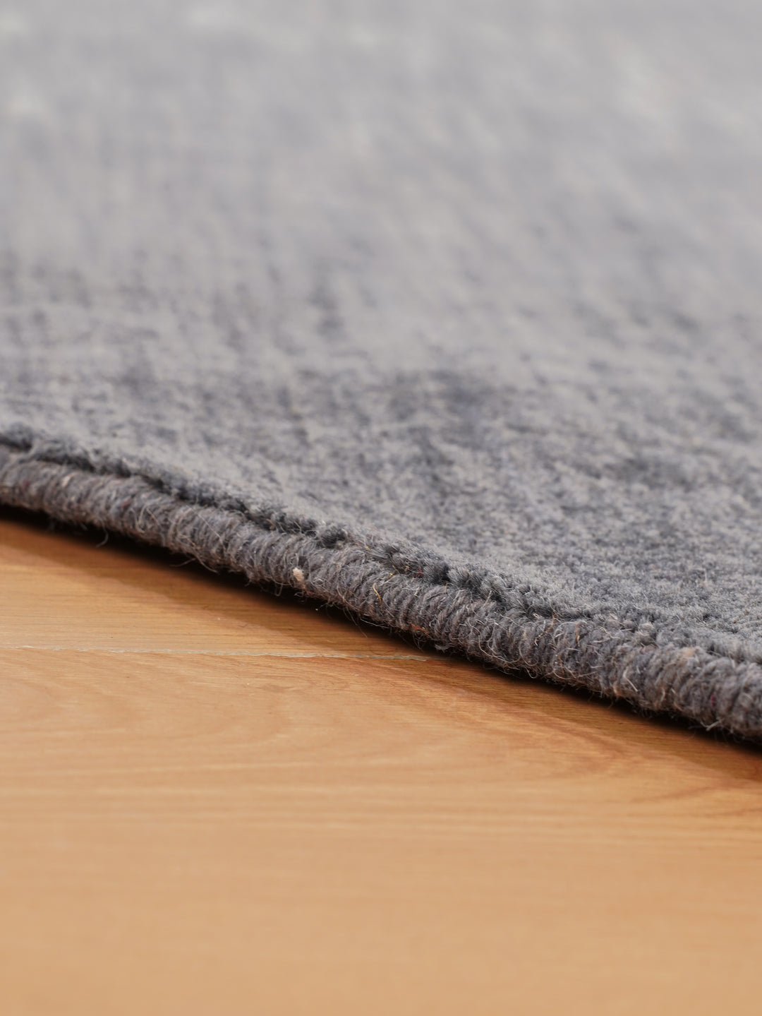 Modern Hand-Knotted Wool Rug – Solid Design