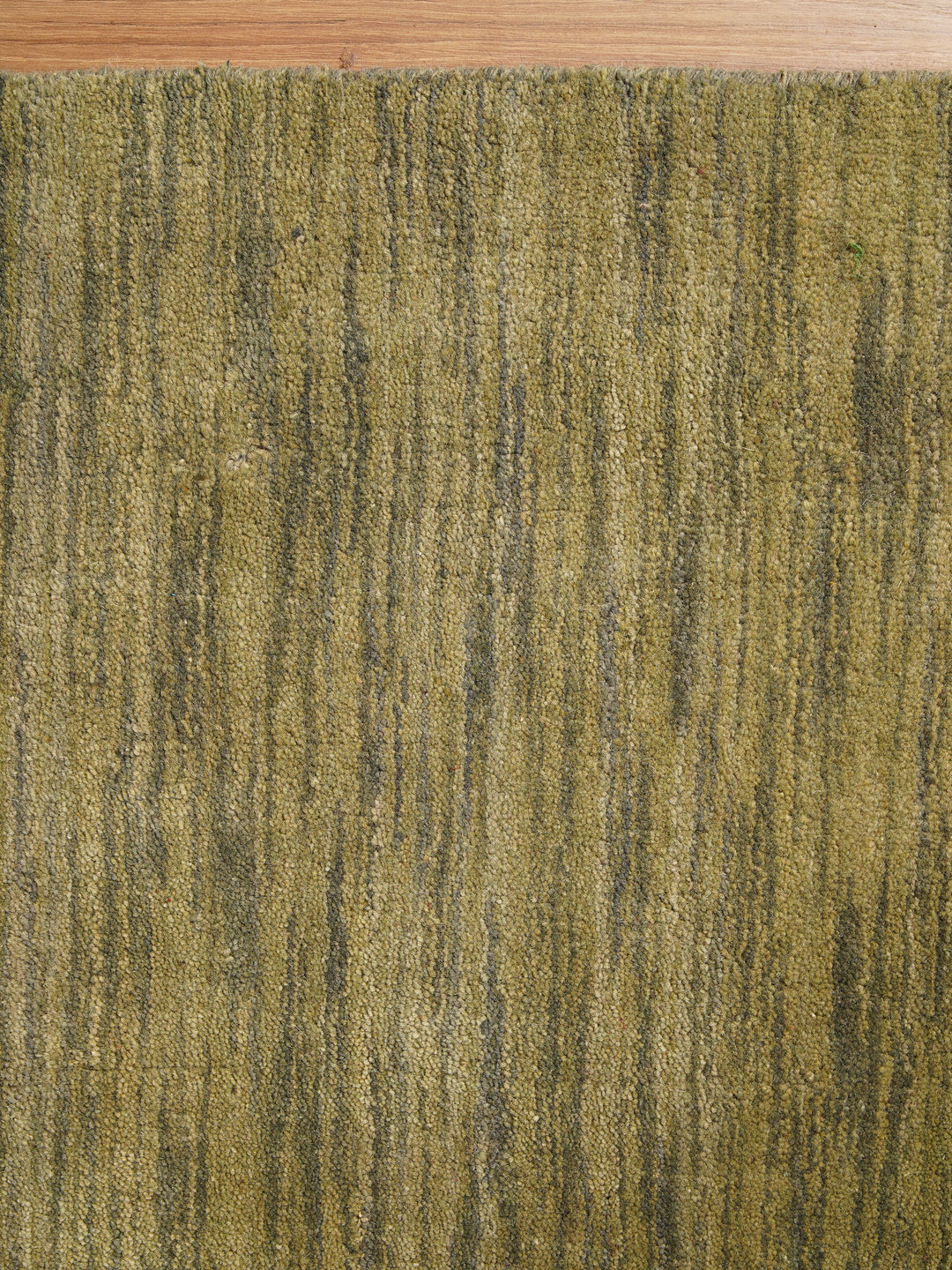 Modern Hand-Knotted Wool Rug – Solid Design
