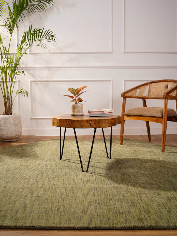 Modern Hand-Knotted Wool Rug – Solid Design