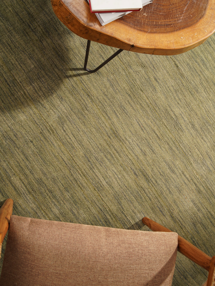 Modern Hand-Knotted Wool Rug – Solid Design