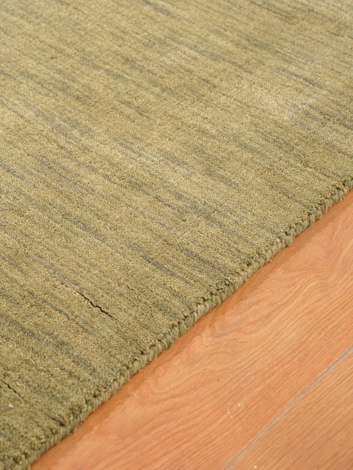 Modern Hand-Knotted Wool Rug – Solid Design
