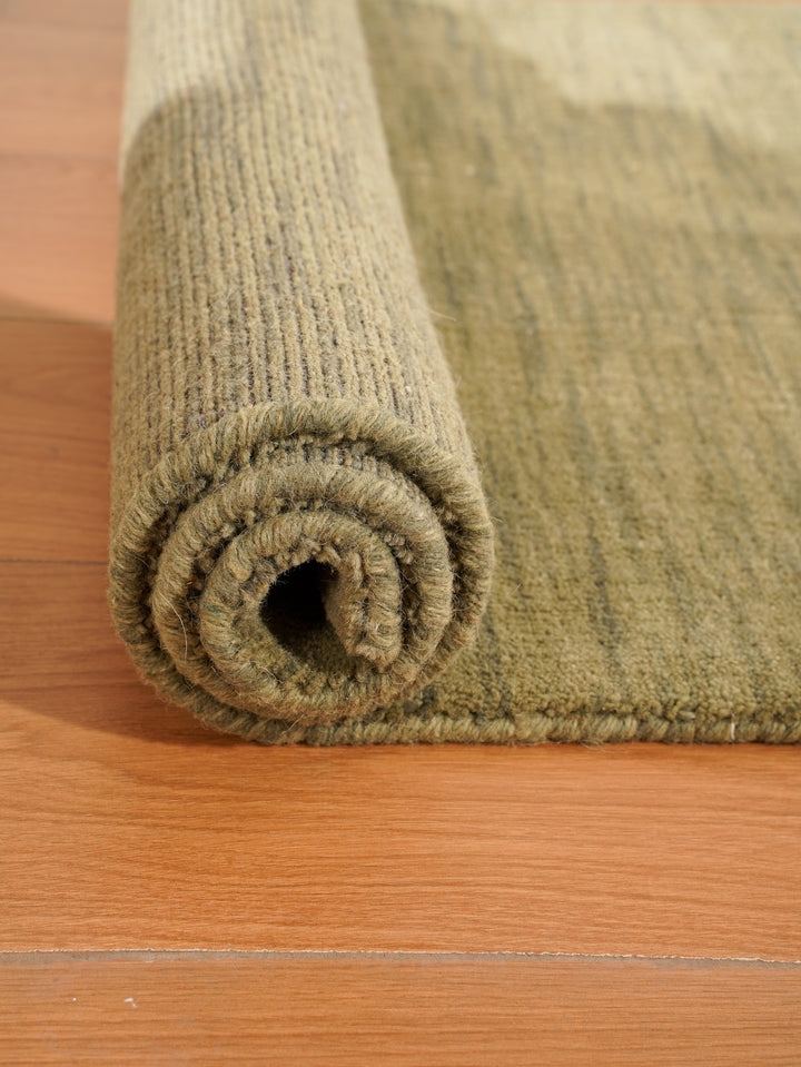 Modern Hand-Knotted Wool Rug – Solid Design