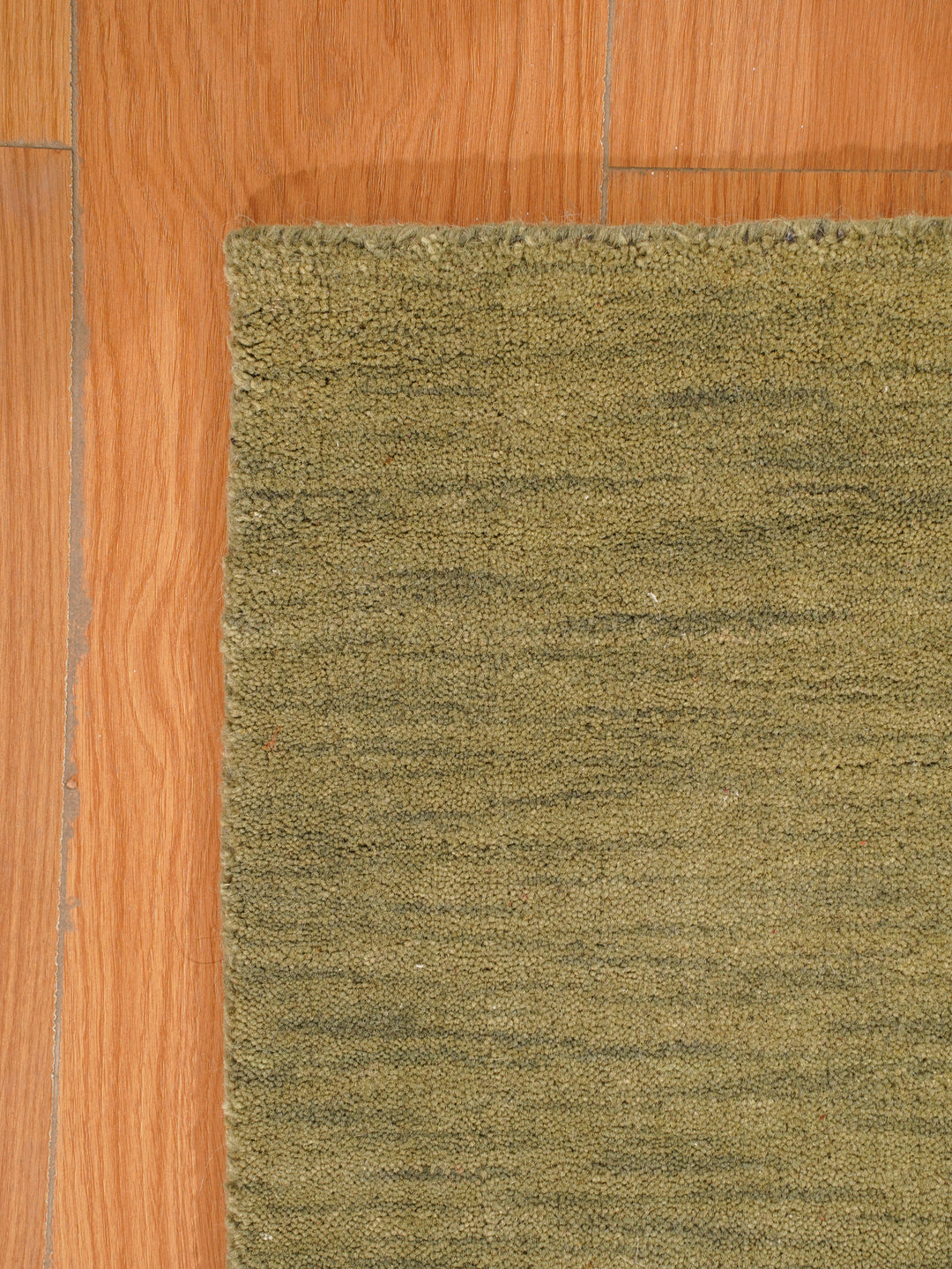Modern Hand-Knotted Wool Rug – Solid Design