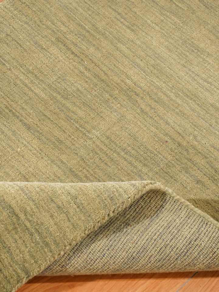 Modern Hand-Knotted Wool Rug – Solid Design