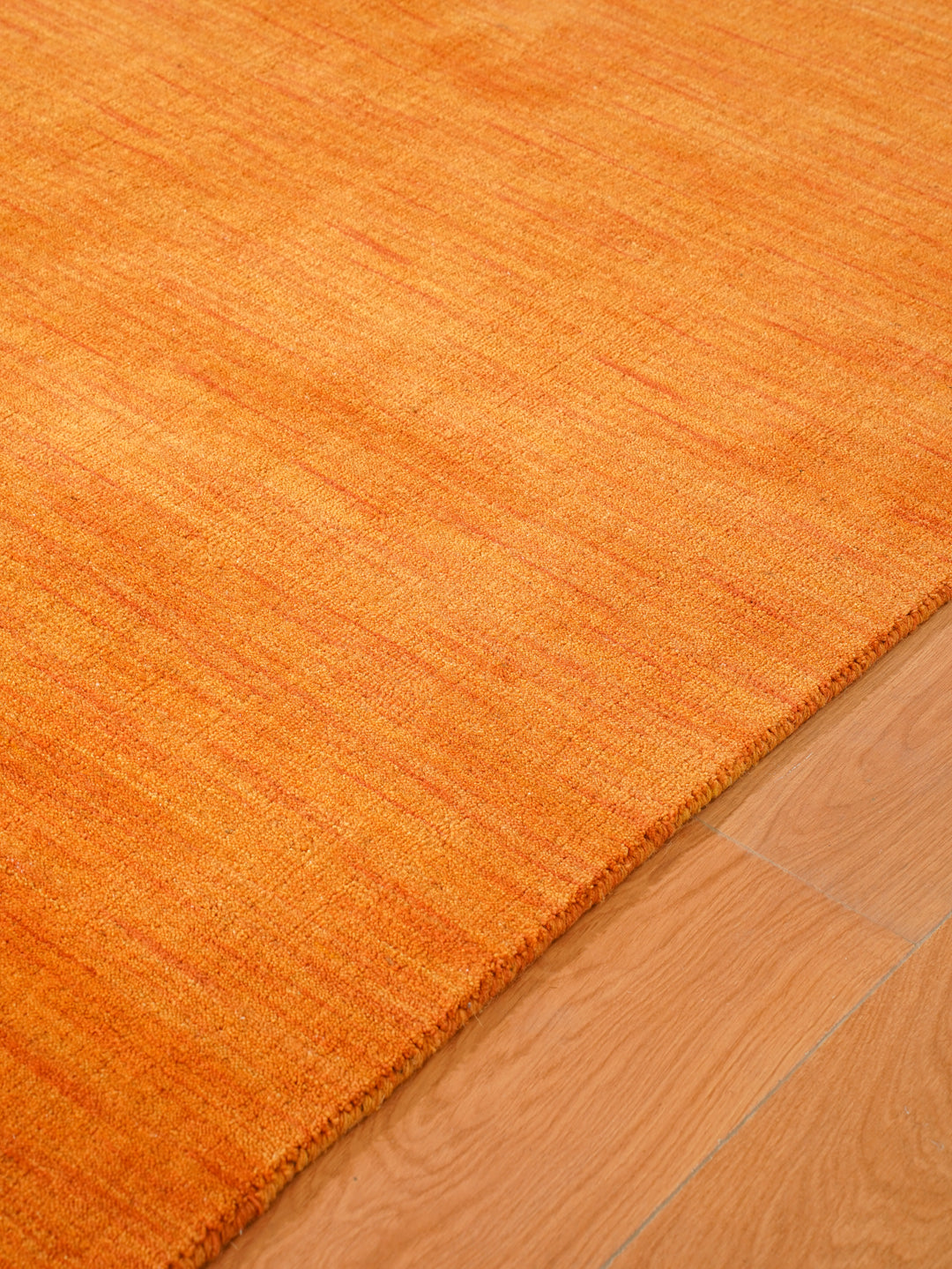 Modern Hand-Knotted Wool Rug – Solid Design