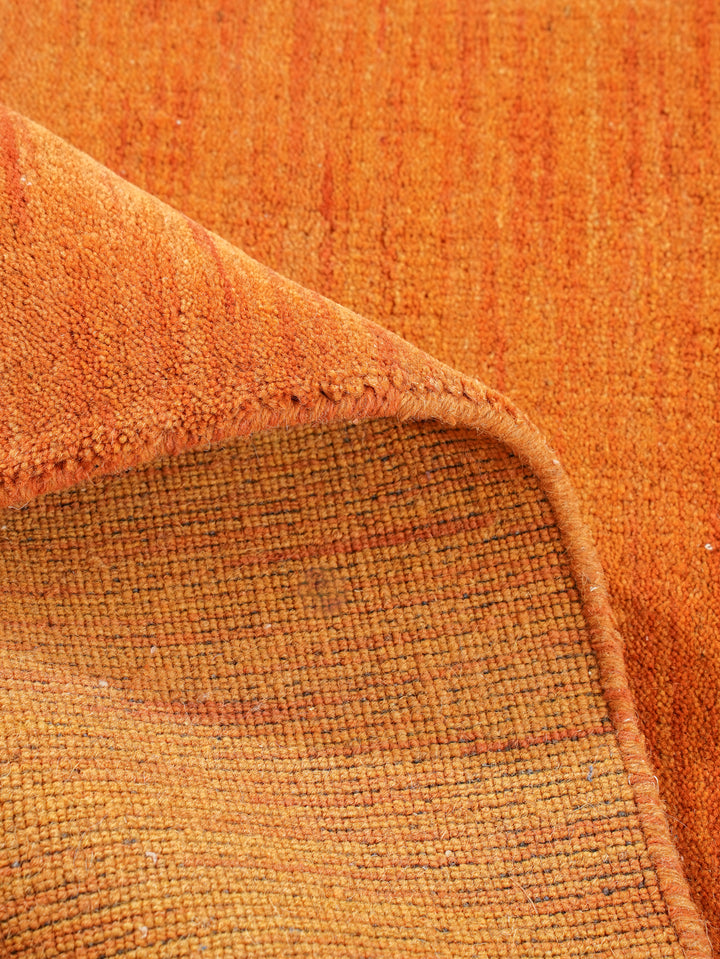 Modern Hand-Knotted Wool Rug – Solid Design