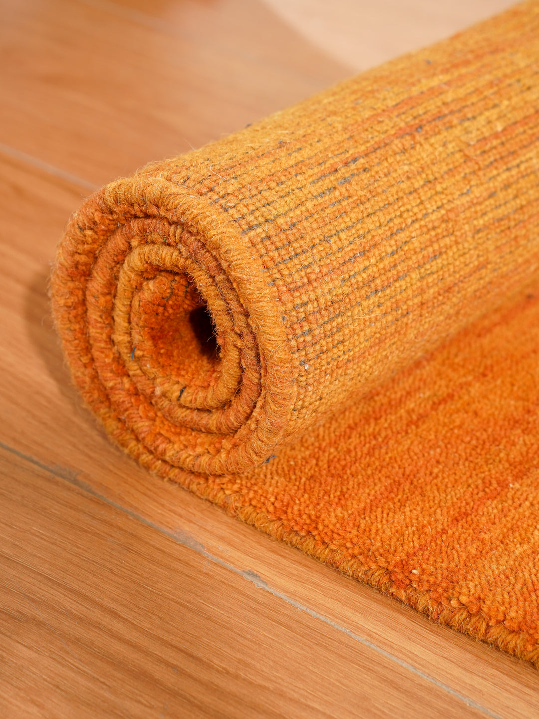 Modern Hand-Knotted Wool Rug – Solid Design