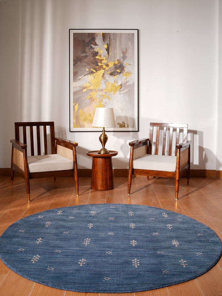 Hand-Knotted Wool Contemporary Rug – Minimal Motif Design