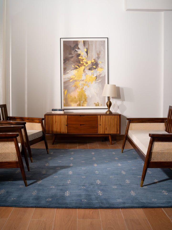 Hand-Knotted Wool Contemporary Rug – Minimal Motif Design