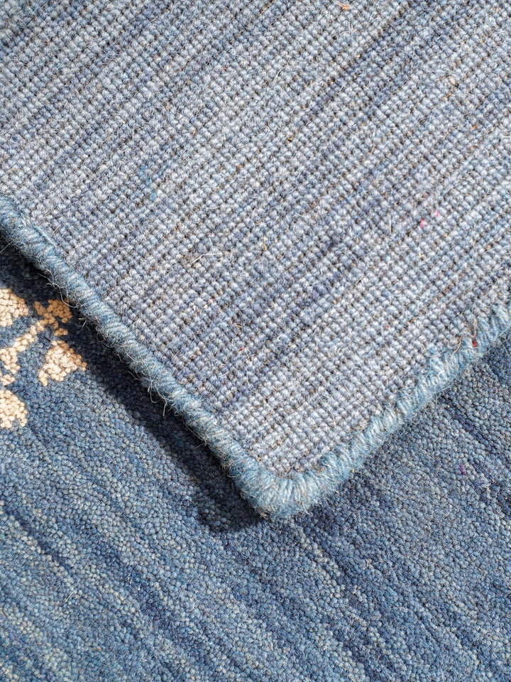 Hand-Knotted Wool Contemporary Rug – Minimal Motif Design