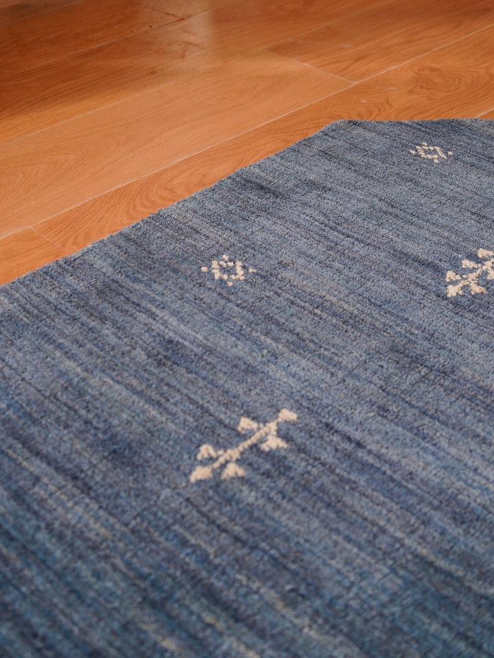 Hand-Knotted Wool Contemporary Rug – Minimal Motif Design