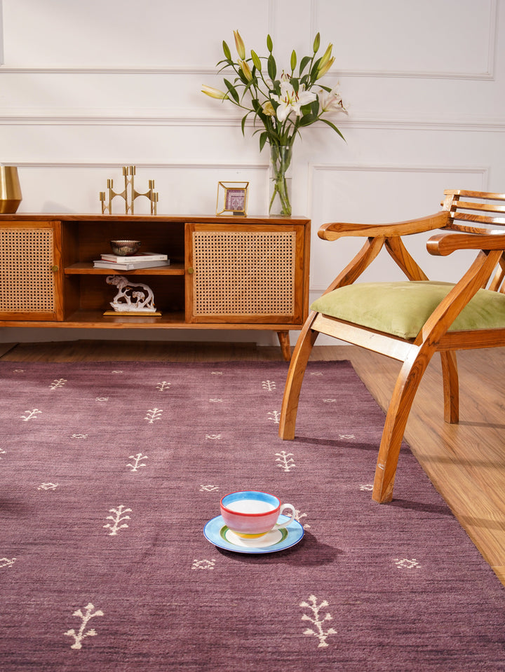 Hand-Knotted Wool Contemporary Rug – Minimal Motif Design