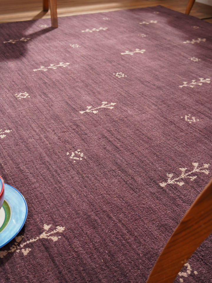 Hand-Knotted Wool Contemporary Rug – Minimal Motif Design