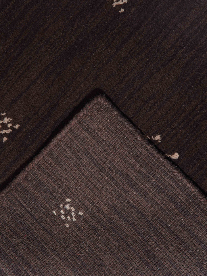 Hand-Knotted Wool Contemporary Rug – Minimal Motif Design