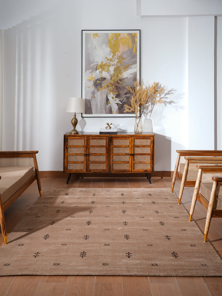 Hand-Knotted Wool Contemporary Rug – Minimal Motif Design
