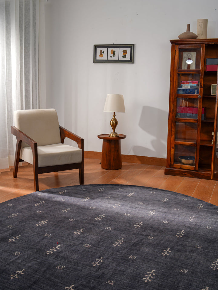 Hand-Knotted Wool Contemporary Rug – Minimal Motif Design