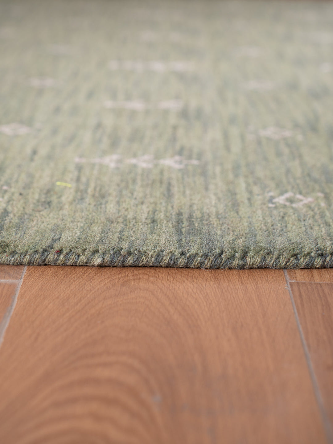 Hand-Knotted Wool Contemporary Rug – Minimal Motif Design